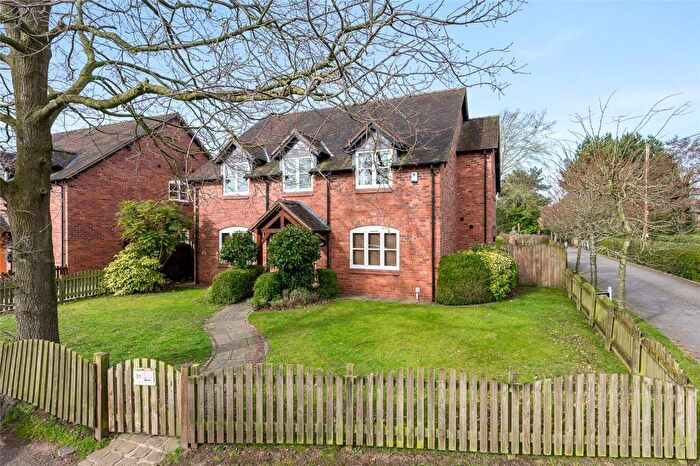 4 Bedroom Detached House For Sale In Main Road, Shavington, Cheshire, CW2