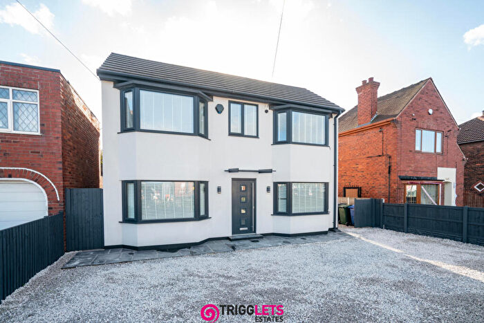 4 Bedroom Detached House For Sale In Sprotbrough Road, Doncaster, DN5