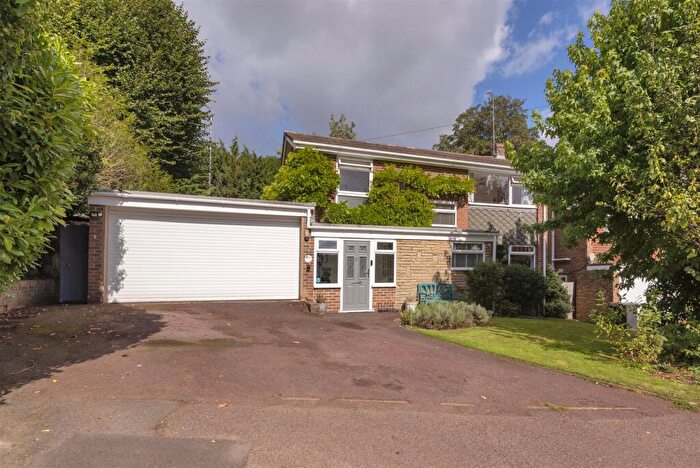 4 Bedroom Detached House For Sale In Red House Gardens, Wateringbury, ME18