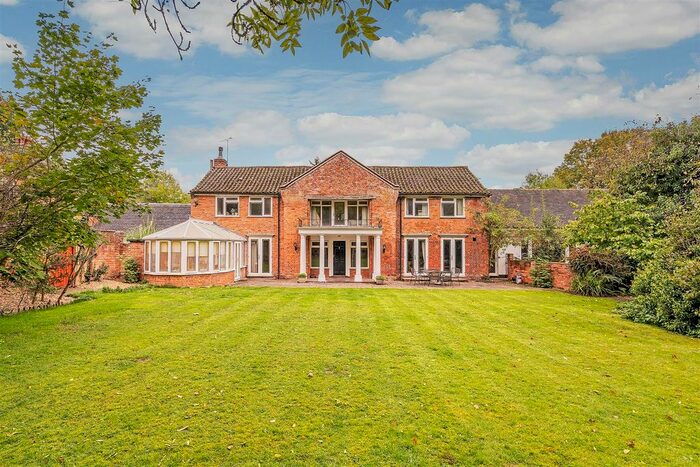 7 Bedroom Semi-Detached House For Sale In Elmdon House, Elmdon Park, Solihull - Developement Opportunity, B92