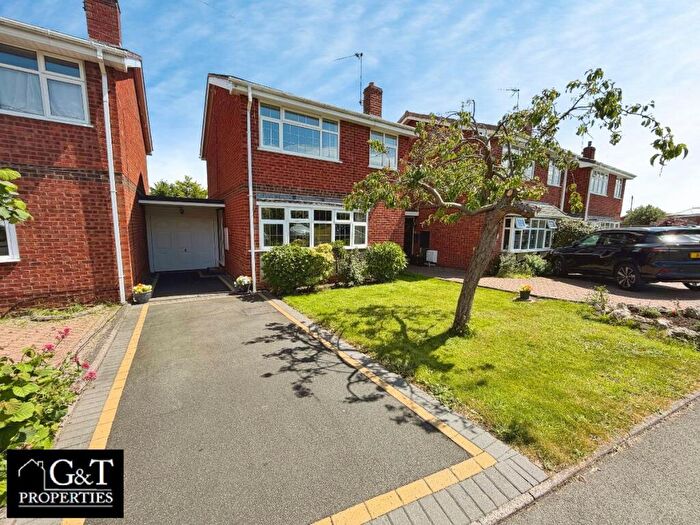 3 Bedroom Detached House For Sale In Herondale Road, Stourbridge, DY8
