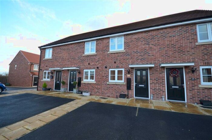 2 Bedroom Town House To Rent In Southlands Close, South Milford, LS25