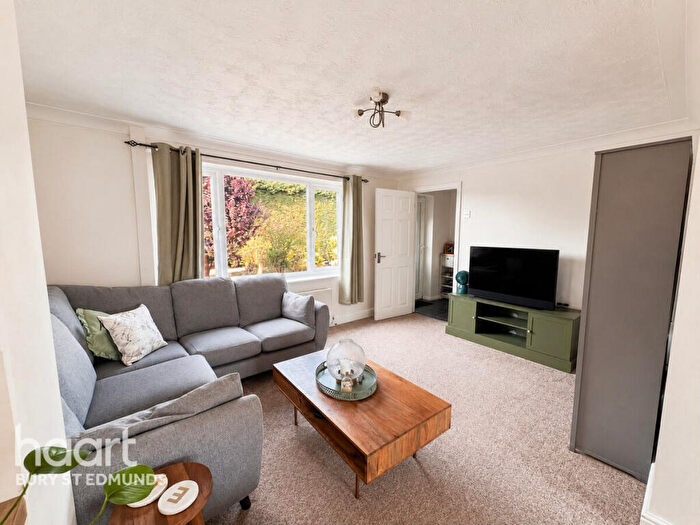 3 Bedroom Terraced House To Rent In St Thomas's Way, Bury St Edmunds, IP30