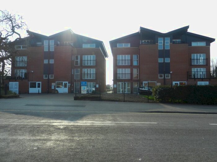 2 Bedroom Flat To Rent In Lodge Road, Bristol BS15