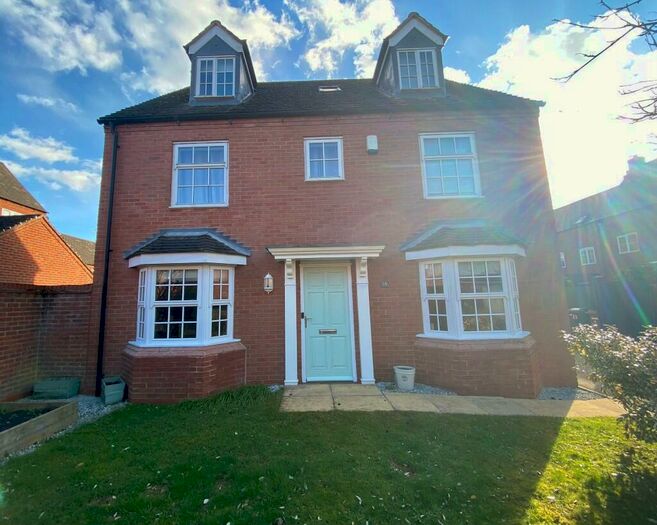 5 Bedroom Detached House For Sale In Pipistrelle Drive, CV13