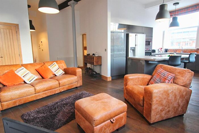 2 Bedroom House To Rent In Trinity Lane, Beverley, HU17