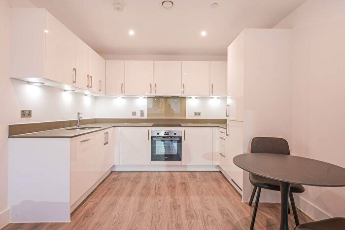 1 Bedroom Flat To Rent In Nautilus Apartments, Canning Town, London, E16