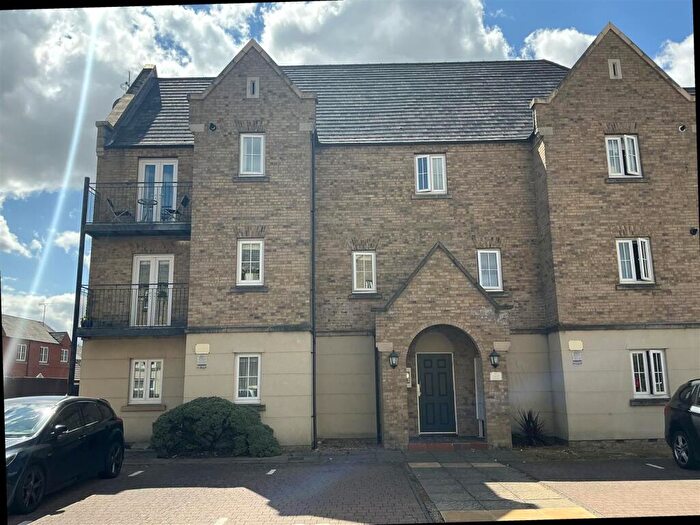 2 Bedroom Flat To Rent In Avocet Close, Coton Meadows, Rugby, CV23