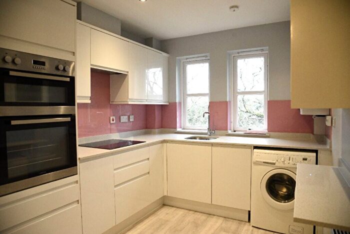 2 Bedroom Flat For Sale In Brompton Court, St. Stephens Road, Bournemouth, Dorset, BH2