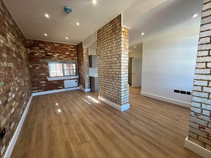 1 Bedroom Apartment To Rent In Dunster Street, Northampton, NN1