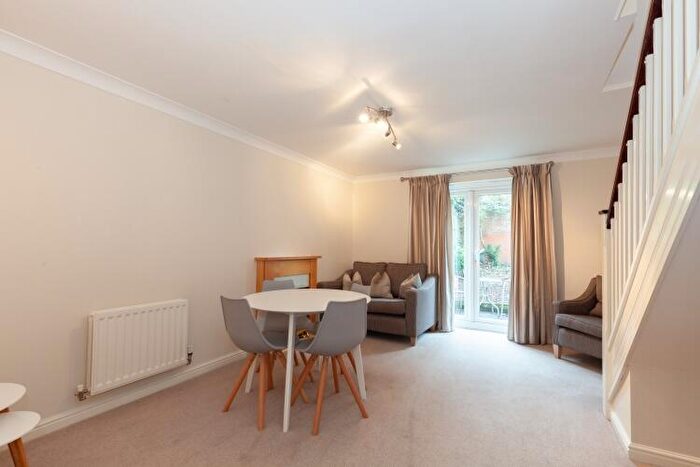 2 Bedroom Semi Detached House To Rent In Sherwood Place, Headington, OX3