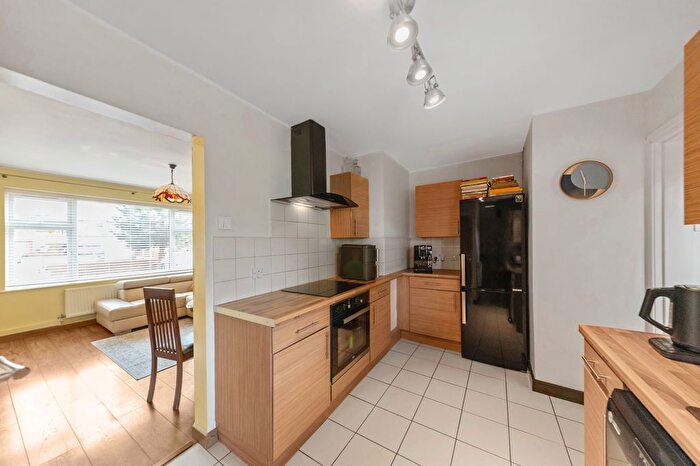 3 Bedroom Semi-Detached House For Sale In Sinclair Avenue, Warrington, WA2