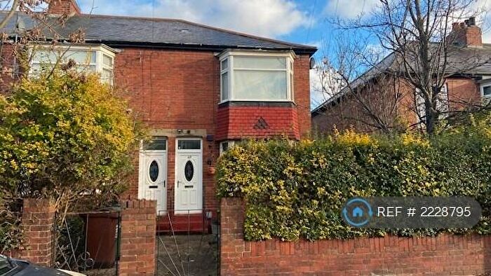 2 Bedroom Flat To Rent In Heaton, Newcastle Upon Tyne, NE6