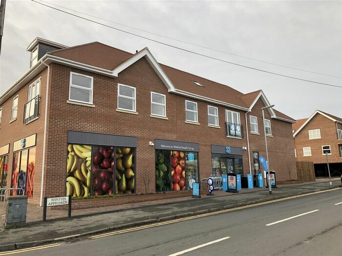 1 Bedroom Flat To Rent In Winton Approach, Croxley Green, Hertfordshire, WD3