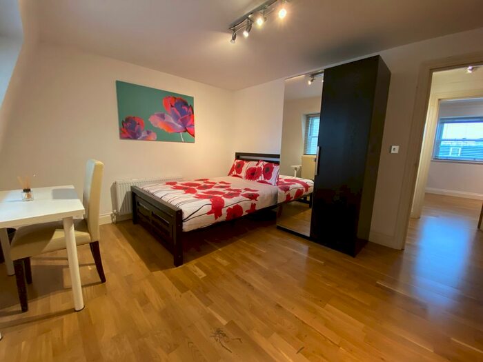 1 Bedroom Flat To Rent In Cromwell Raod, South Kensington, SW7