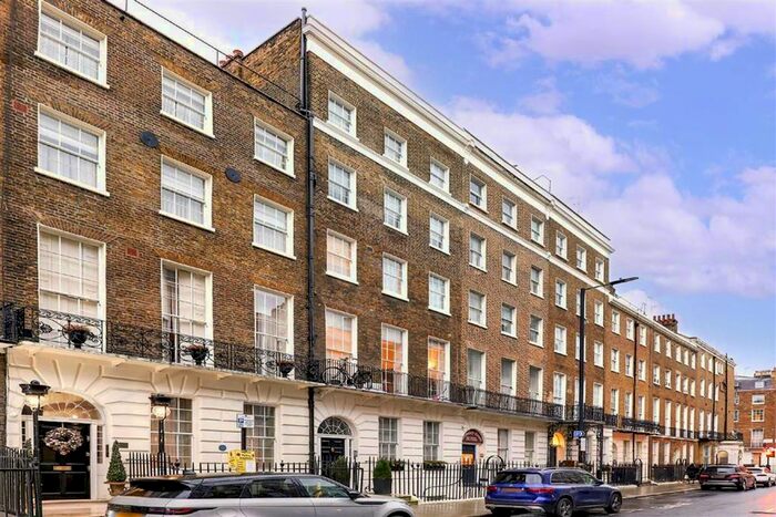 2 Bedroom Flat To Rent In Upper Berkeley Street, London, W1H