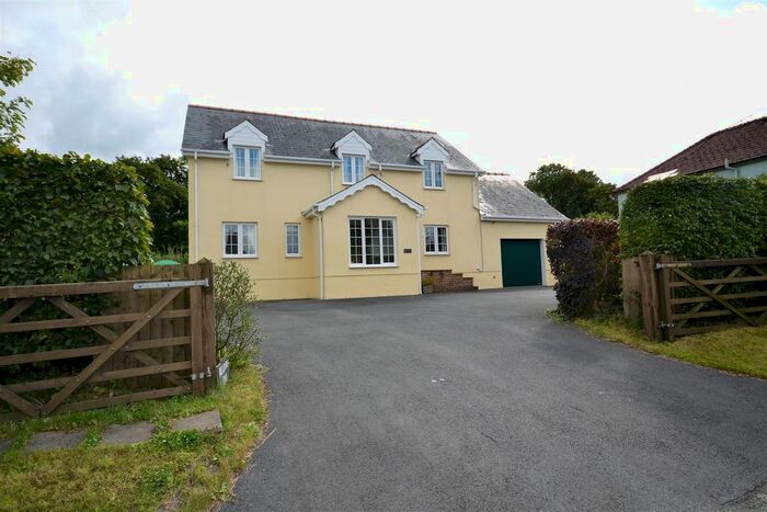 4 Bedroom Detached House For Sale In Llanfallteg, Whitland, SA34