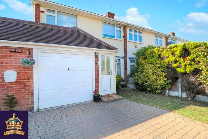 3 Bedroom Semi-Detached House To Rent In Kennedy Close, Benfleet, SS7
