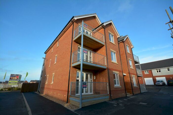 1 Bedroom Apartment To Rent In River Court, East Cowes, PO32