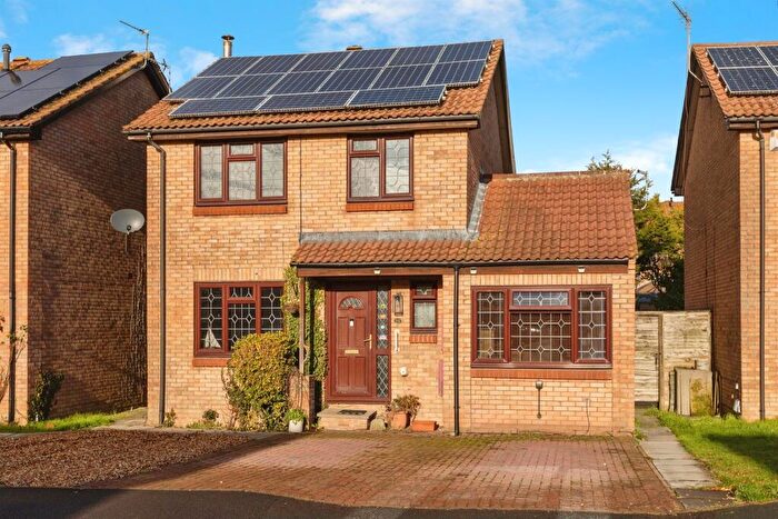 3 Bedroom Detached House For Sale In Gadshill Drive, Stoke Gifford, Bristol, BS34