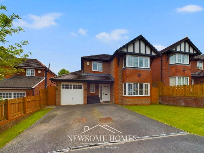 4 Bedroom Detached House For Sale In The Ridgeway, Holywell, Flintshire, CH8