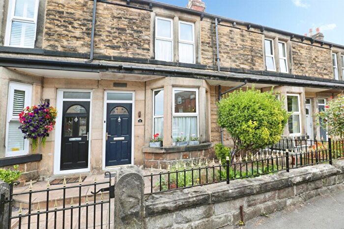 3 Bedroom Terraced House For Sale In Regent Grove, Harrogate, HG1