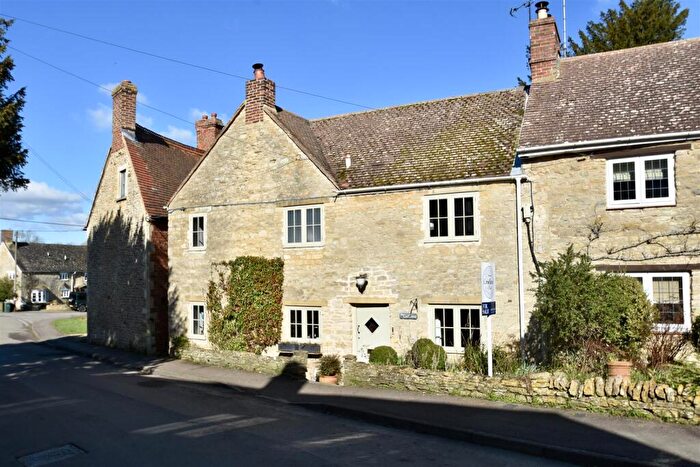 3 Bedroom Cottage For Sale In The Hill, Souldern, OX27