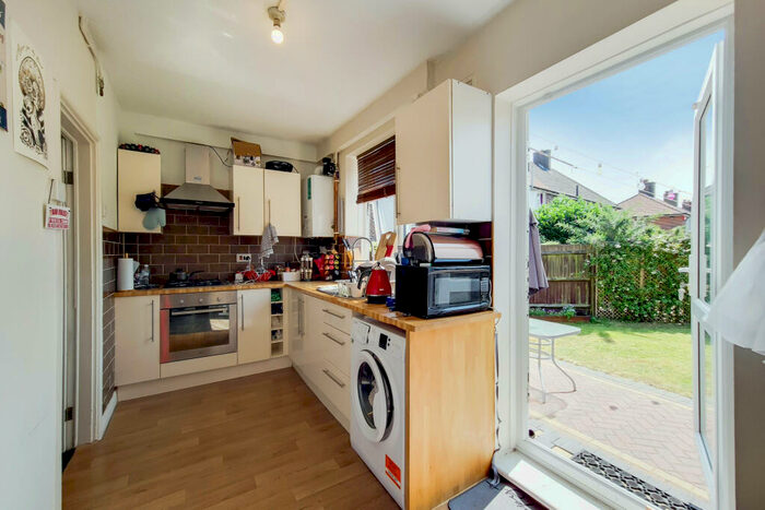 2 Bedroom Semi-Detached House To Rent In Birdbrook Road, London, SE3