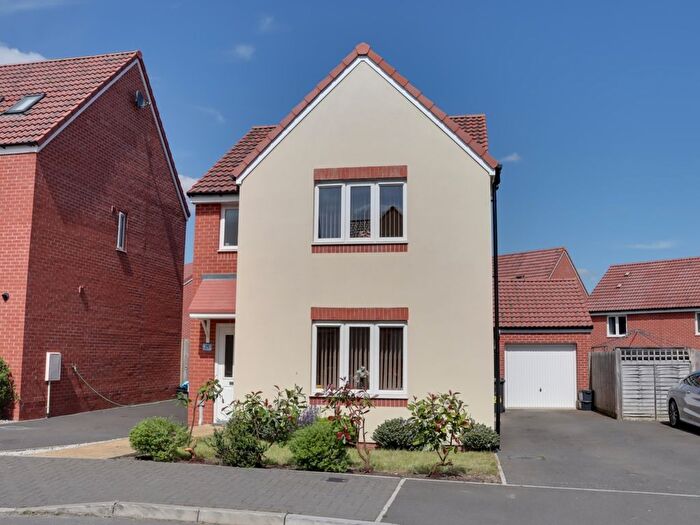 3 Bedroom Detached House To Rent In Brickworth Place, Coate, SN3