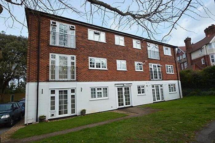 1 Bedroom Apartment To Rent In Bedroom Apartment St Floor In Guildford, GU1
