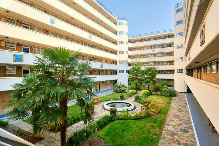 Studio To Rent In Lichfield Court, Sheen Road, Richmond TW9