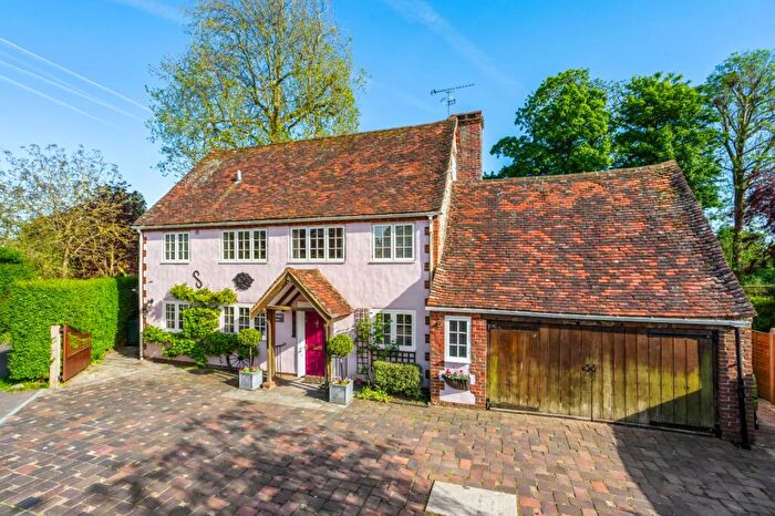 4 Bedroom Detached House For Sale In Funtington, Chichester, West Sussex, PO18