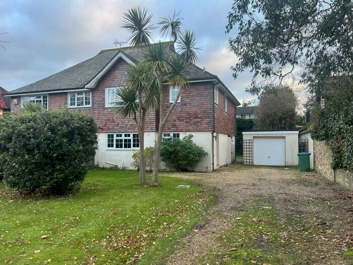 3 Bedroom Semi-Detached House To Rent In The Fairway, Bognor Regis, PO21