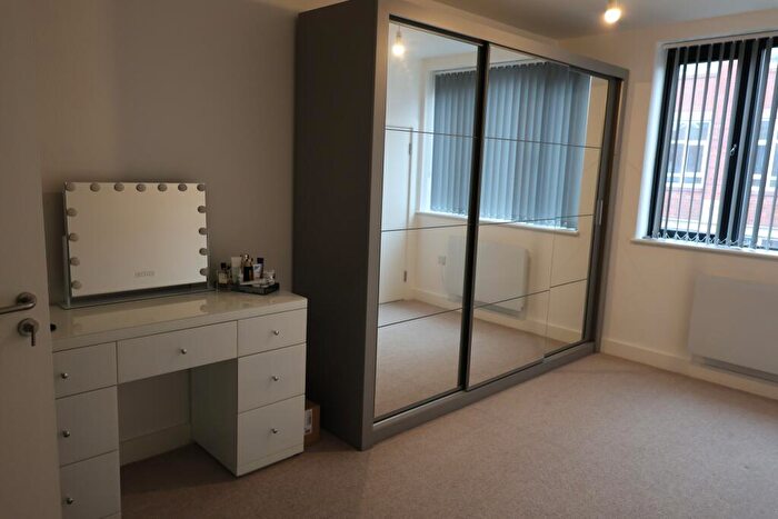 2 Bedroom Flat For Sale In Carver St, Birmingham, B1