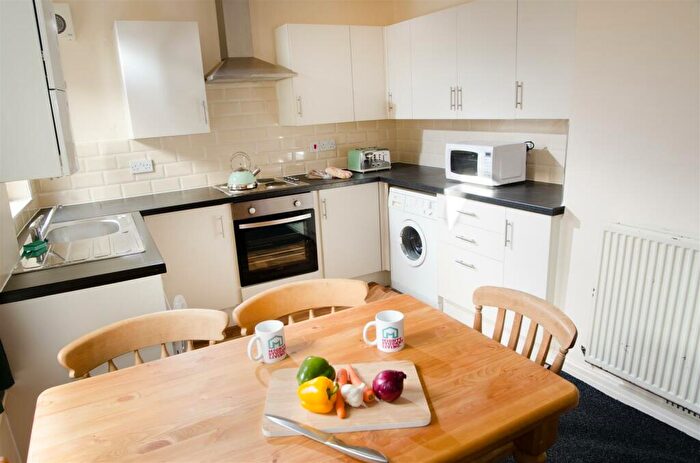 4 Bedroom Private Hall To Rent In Bowerham Terrace, Lancaster, LA1