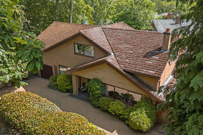 5 Bedroom Detached House For Sale In Hawkesworth Drive, Kenilworth, CV8