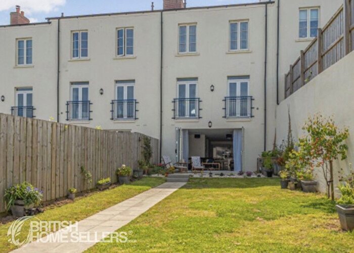 4 Bedroom Town House For Sale In Stret Rosemelin, Truro, Cornwall, TR1