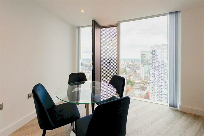 2 Bedroom Apartment To Rent In Thr, M15