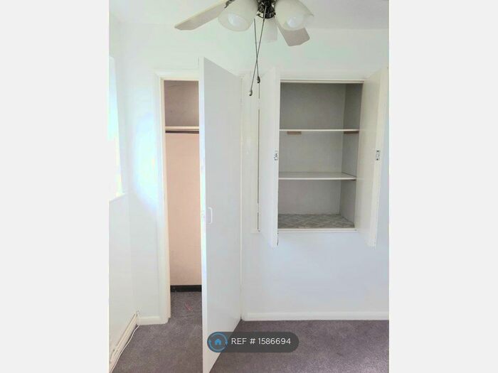 3 Bedroom Terraced House To Rent In Orion Rd, Rochester, ME1