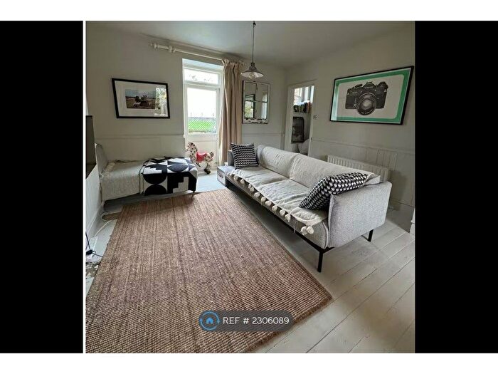 3 Bedroom Semi-Detached House To Rent In Island Wall, Whitstable, CT5