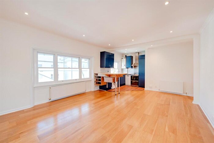 1 Bedroom Apartment For Sale In Belsize Park, Belsize Park, NW3