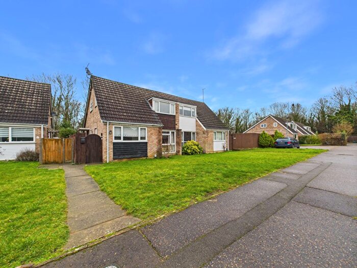 4 Bedroom Semi-Detached Bungalow For Sale In Gullymore, Bretton, PE3