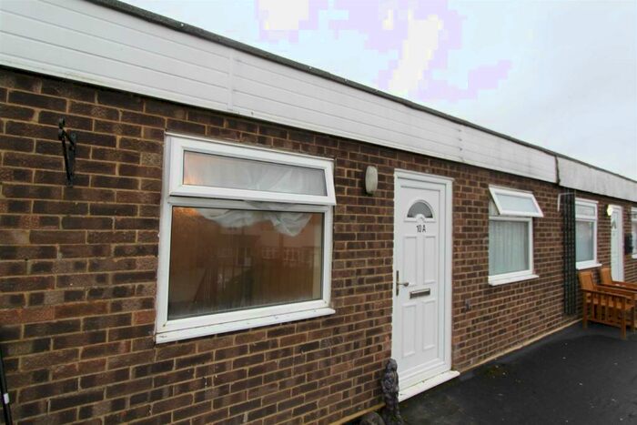 2 Bedroom Flat To Rent In Laburnum Way, Witham, CM8
