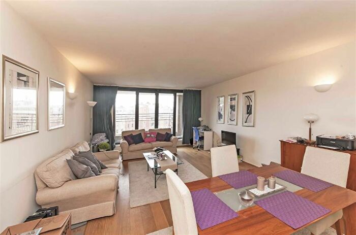 2 Bedroom Flat To Rent In Cromwell Road, South Kensington, SW7