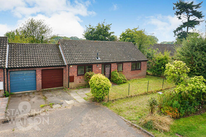3 Bedroom Detached Bungalow For Sale In The Coigncroft, Brundall, Norwich, NR13