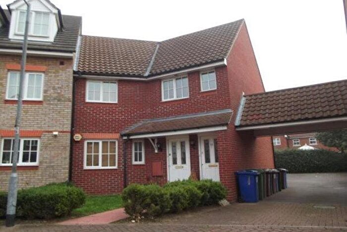 2 Bedroom Flat To Rent In Plymouth Road, Grays, RM16