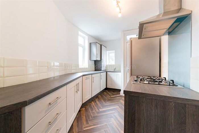 4 Bedroom Flat To Rent In £pppw - Coast Road, High Heaton, NE7