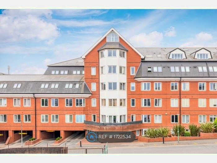 1 Bedroom Flat To Rent In Leben Court, Sutton, SM1