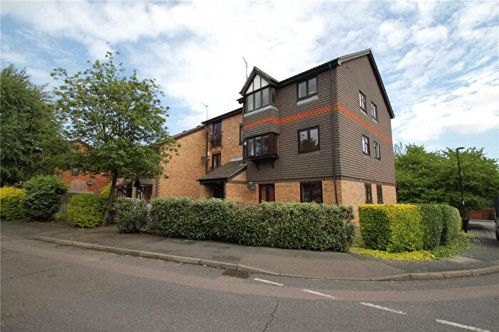 1 Bedroom Flat To Rent In Southerngate Way, London, New Cross, SE14