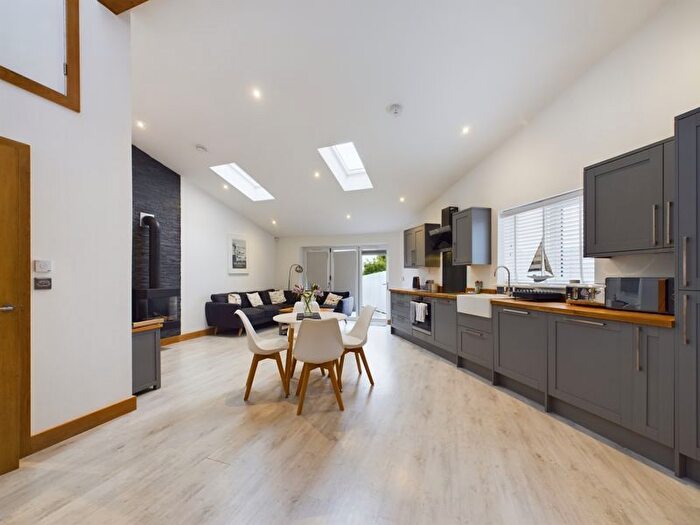 2 Bedroom Bungalow For Sale In Kimberley Park Road, Falmouth, TR11